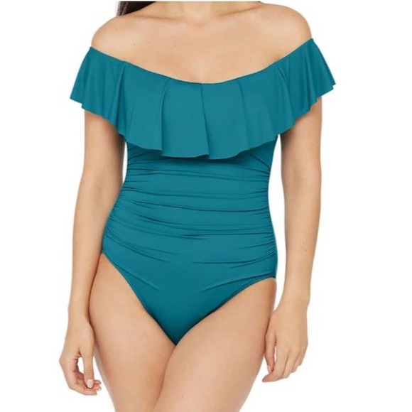 NWT La Blanca Island Goddess Off Shoulder Ruffle One Piece Swimsuit Size 4 $124